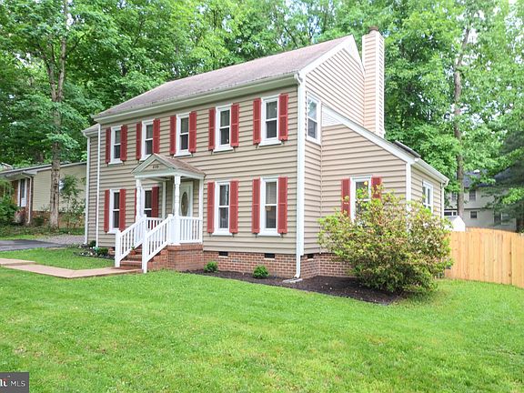 3rd image of 446 Laurel Ave