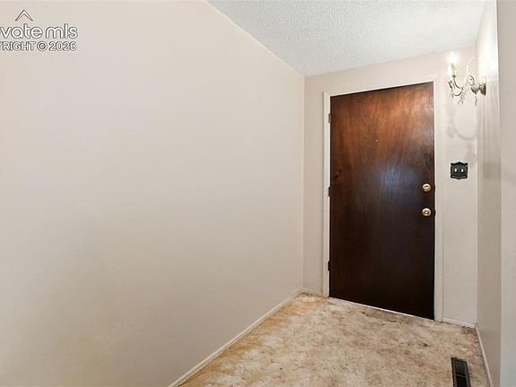 2nd image of 2718 Northridge Dr