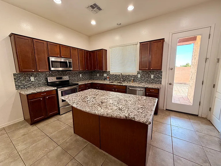 Kitchen2