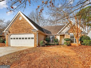 2396 Hillvale Cir, Lithonia, GA 30058