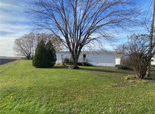 2 S West St, Fairmount, IL 61841