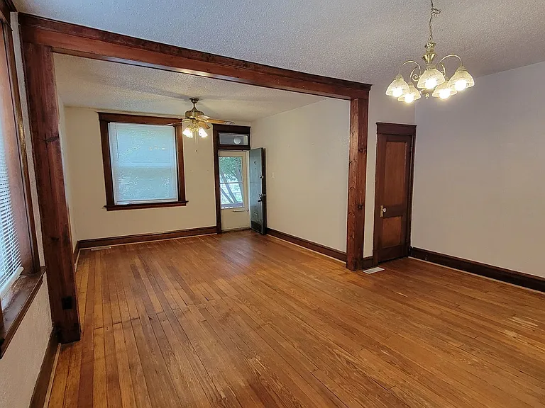4666-4668 Rosa Ave — Photo 3