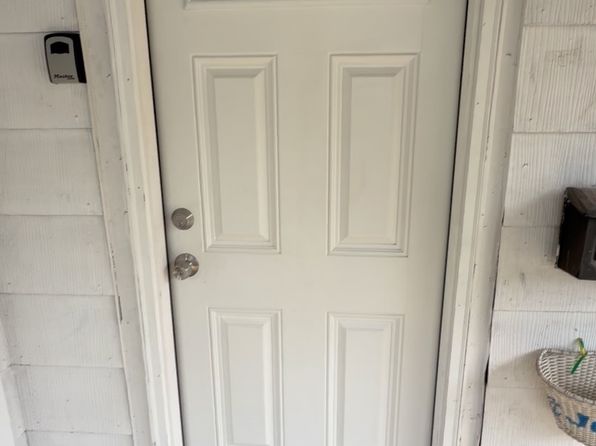 70 Saint John Ave #1