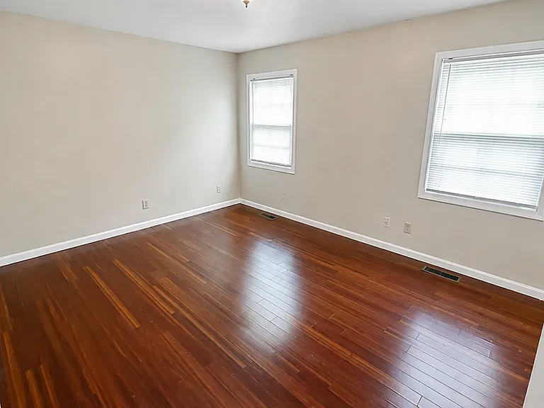 223 Cooper Rd — Photo 10