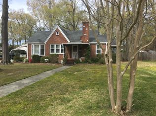 109 E Walnut St, Clinton, SC 29325