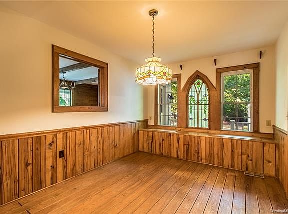 5th image of 344 Echo Hill Ln
