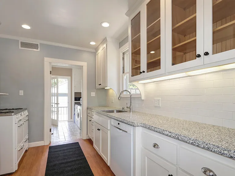 450 Coloma Way — Photo 22