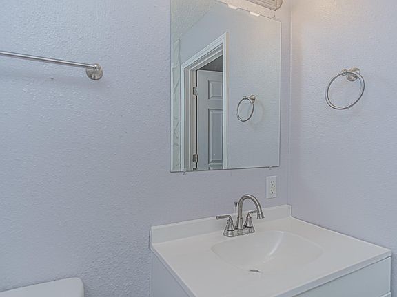 5th image of 7513 Cardinal Cir