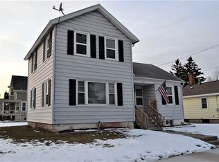 1003 Mount Vernon St, Oshkosh, WI 54901