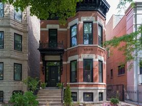 2225 N Fremont St, Chicago, IL