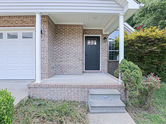 4th image of 905 Stonebrook Ct