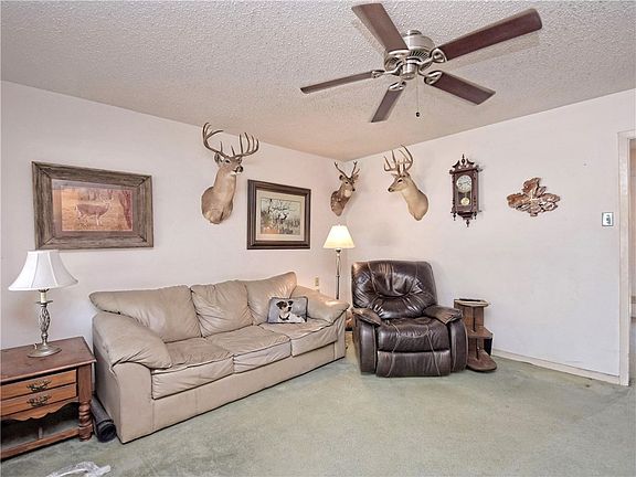 3rd image of 8801 Bridgeport Dr