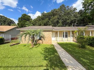 1035 Peakview Dr, Pensacola, FL 32514