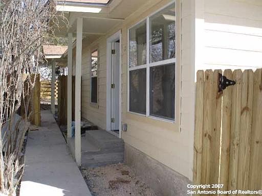 1st image of 2907 STEVES AVE