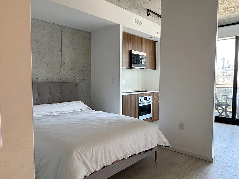 21 Lawren Harris Sq #510 — Photo 1