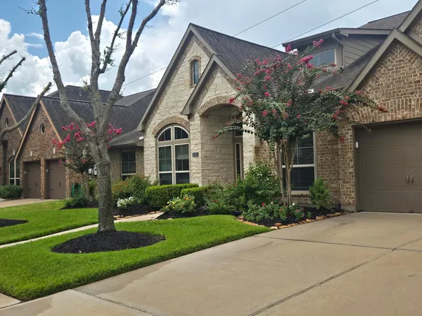 2408 Evening Star Dr, Pearland, TX 77584
