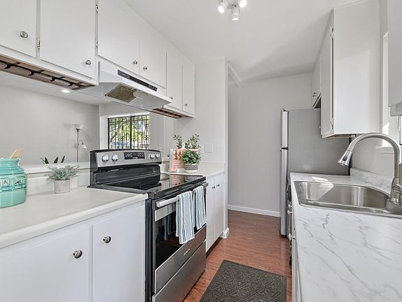 5th image of 766 Warring Dr APT 4