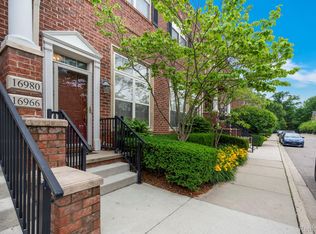 16966 Farmington Rd, Livonia, MI 48154