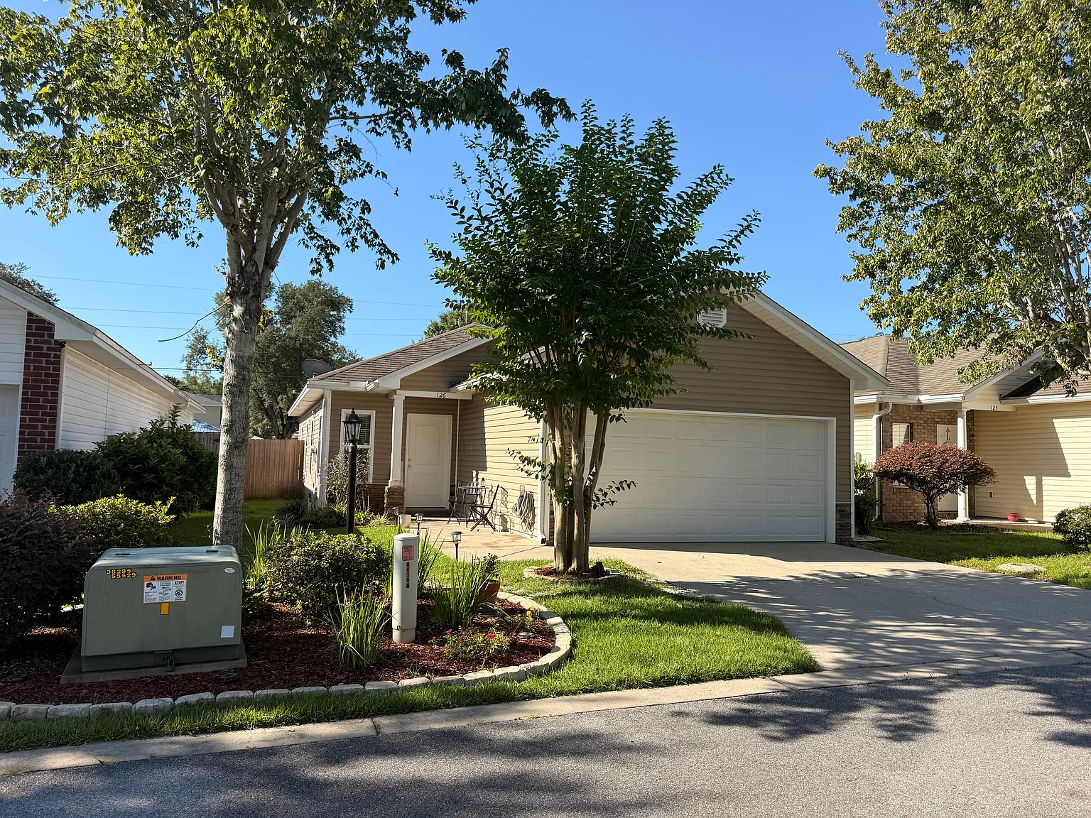 3 bed, 1156 sqft, $2,600 — Photo 1