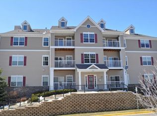 12727 Collegeview Dr APT 101, Eden Prairie, MN 55347