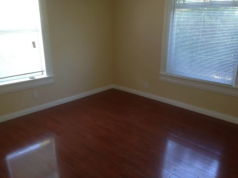 607 N Summit Ave — Photo 5