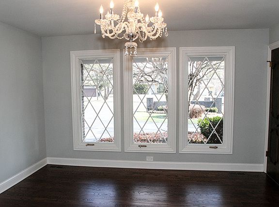 4th image of 1722 Elmdale Ave