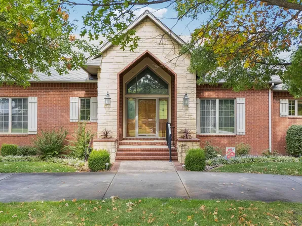 30 Taylor Ave, Augusta, KS 67010