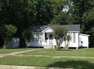 910 N Church St, Jennings, LA 70546