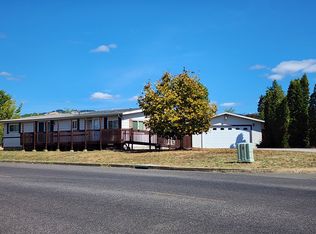 3861 Stella St, Roseburg, OR 97471