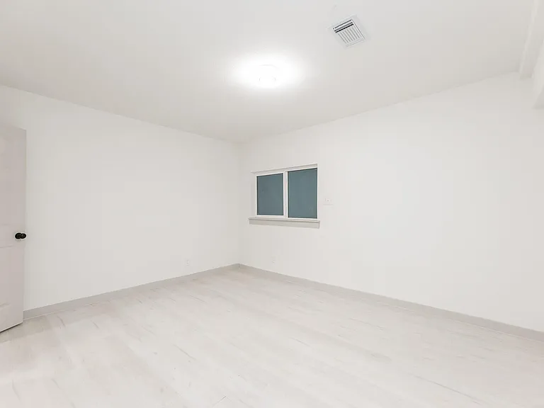 7115 Falling Waters Dr — Photo 19