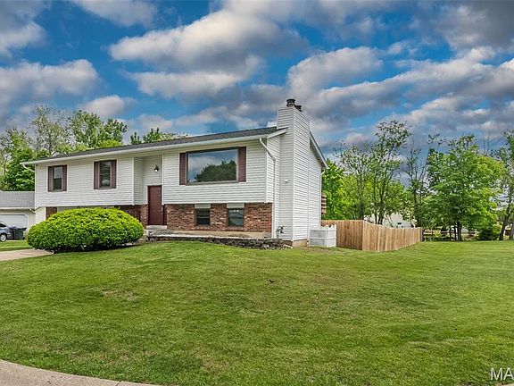 4th image of 799 Bear Mountain Dr