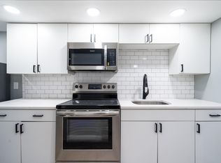 32 College St #B1, Jersey City, NJ 07305