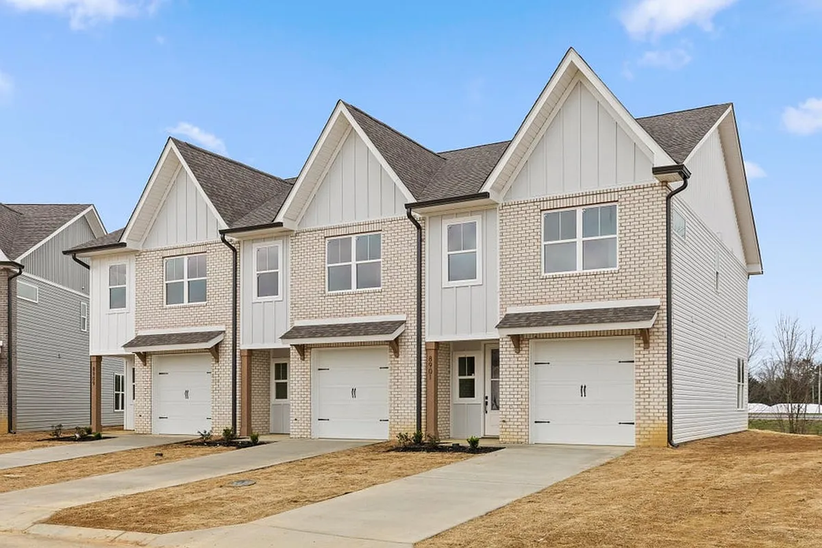 Building Photo - 8851 James Creek Dr