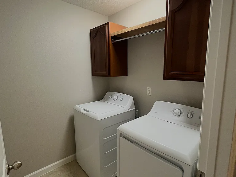 3812 Black Spruce Ln — Photo 20