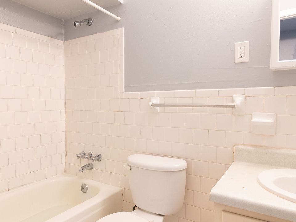 1st image of 830 E Park Ave APT 3102