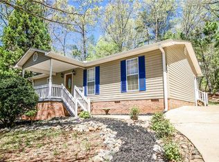 120 Breezewood Dr, Westminster, SC 29693