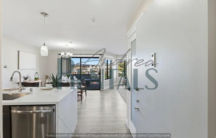 Building Photo - 1201 Alta Vista Dr #203