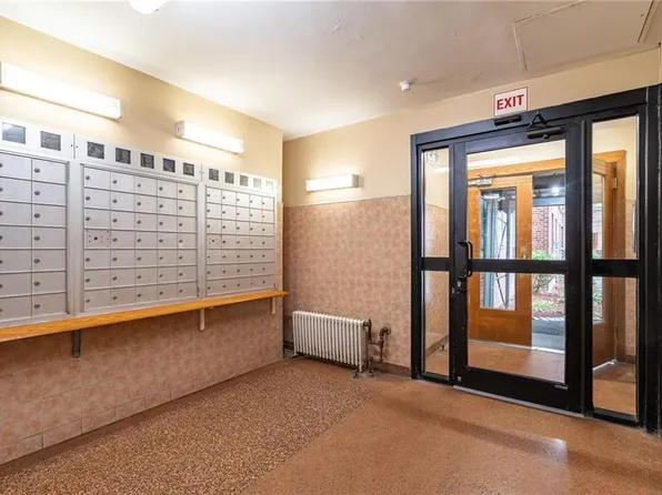 1501 Metropolitan Avenue image 22 of 22