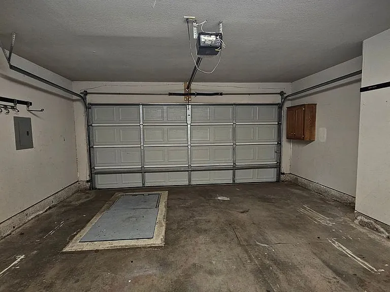 1006 SW 23rd St — Photo 27