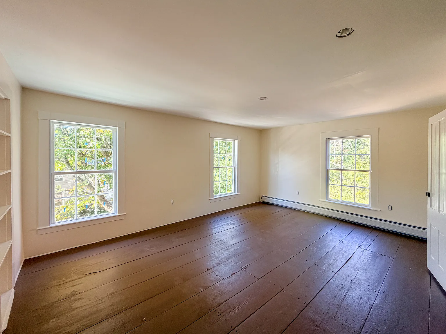 2 bed, 839 sqft, $1,812 — Photo 4