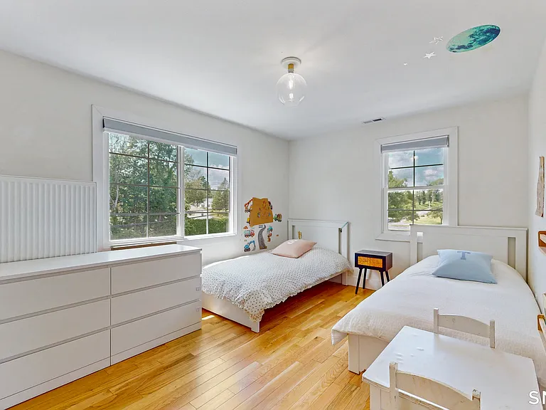 444 Highland St — Photo 16