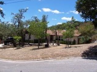 904 Tomahawk Trl, Kerrville, TX 78028