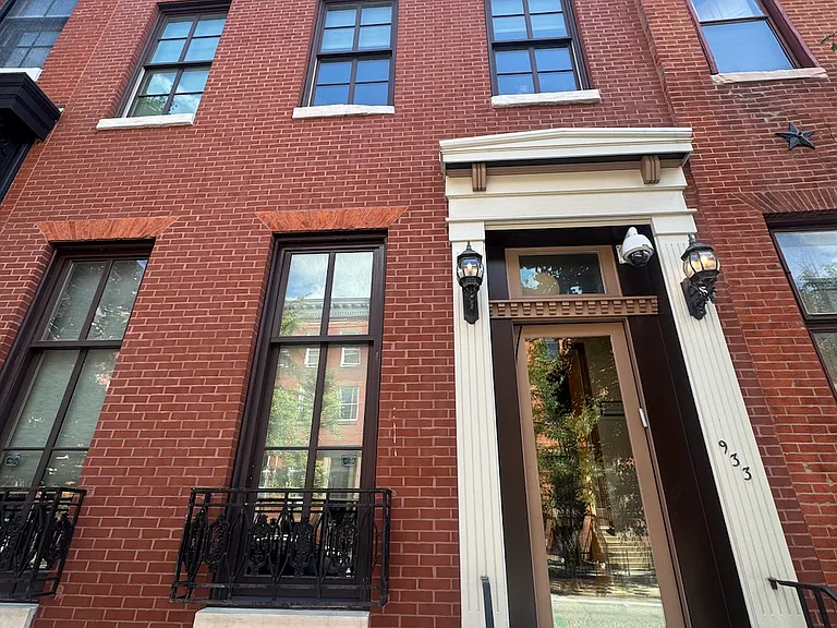 933 N Calvert St #B — Photo 17