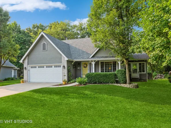 11 Onie Ct, East Dundee, IL 60118