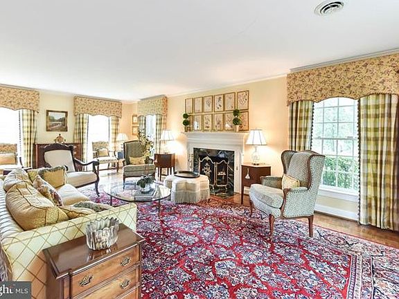 5th image of 1302 Gatewood Dr