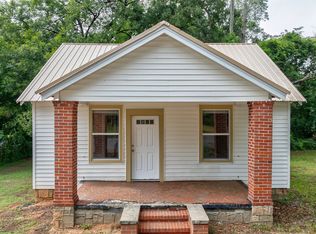 17 Oak St, Elberton, GA 30635