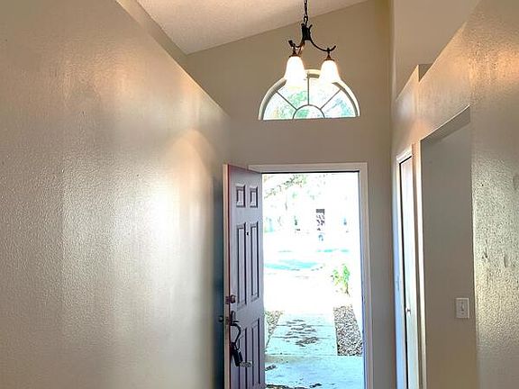2nd image of 1084 Brielle Ct