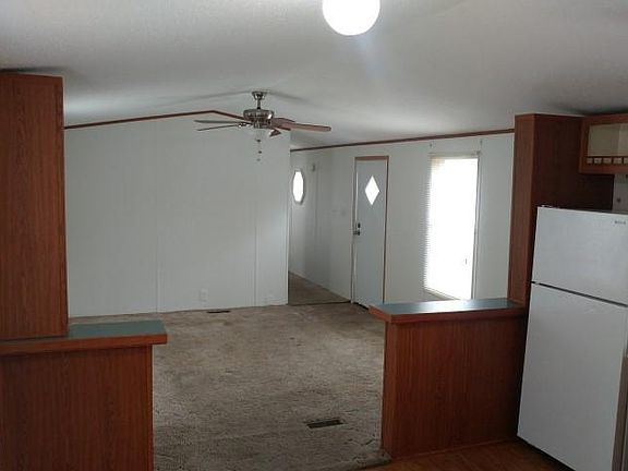 5th image of 28 Jody Dr