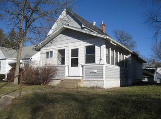 1164 26th St, Moline, IL 61265