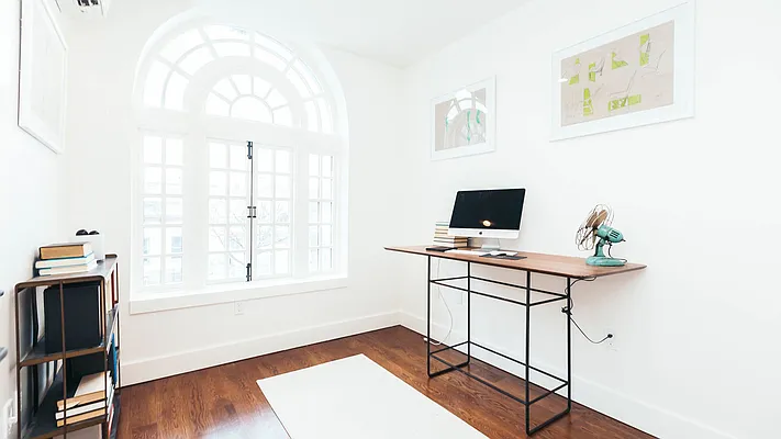 Rented by Nooklyn NYC LLC | media 9